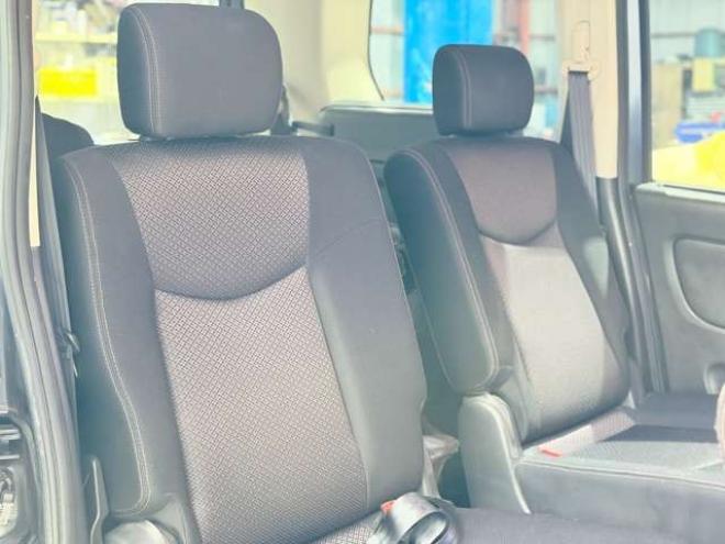 セレナ2.0 ハイウェイスター 4WD　下廻防錆1オナTVナビBカメ後席モニタ夏冬タイヤ 2000