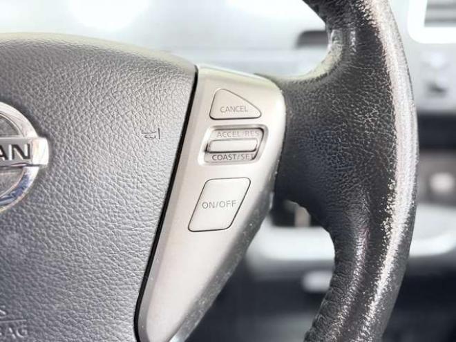 セレナ2.0 ハイウェイスター 4WD　下廻防錆1オナTVナビBカメ後席モニタ夏冬タイヤ 2000