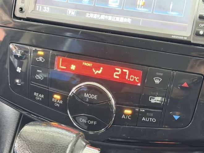 セレナ2.0 ハイウェイスター 4WD　下廻防錆1オナTVナビBカメ後席モニタ夏冬タイヤ 2000