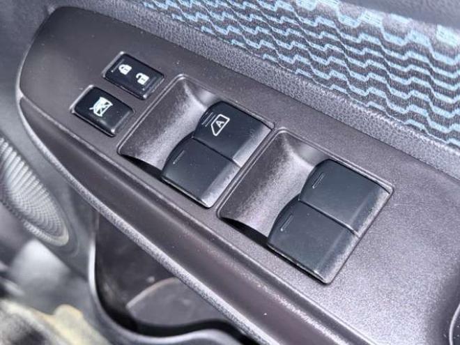 ノート1.2 X エアロスタイル　下廻防錆TVナビETC 2WD 1200