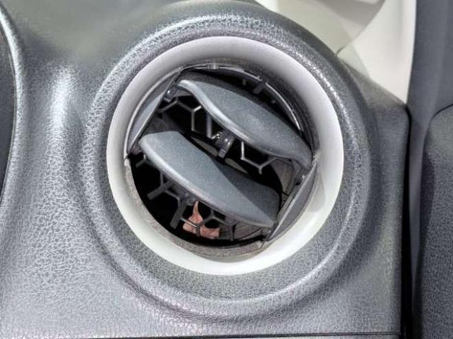 ノート1.2 X エアロスタイル　下廻防錆TVナビETC 2WD 1200