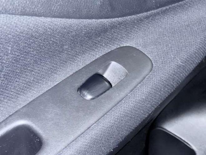 セレナ2.0 20X 4WD　下廻防錆TVナビETCエンスタ 2000