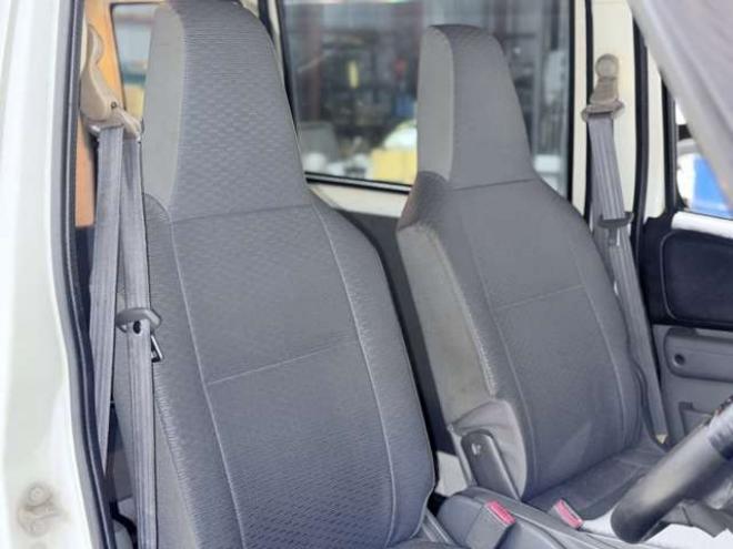 NV100クリッパーDX 4WD　下廻防錆 660