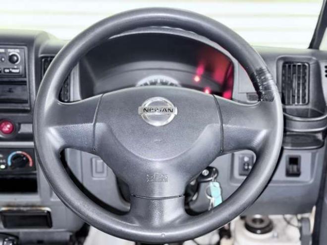 NV100クリッパーDX 4WD　下廻防錆 660