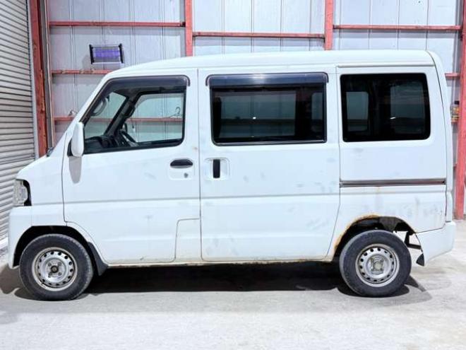 NV100クリッパーDX 4WD　下廻防錆 660