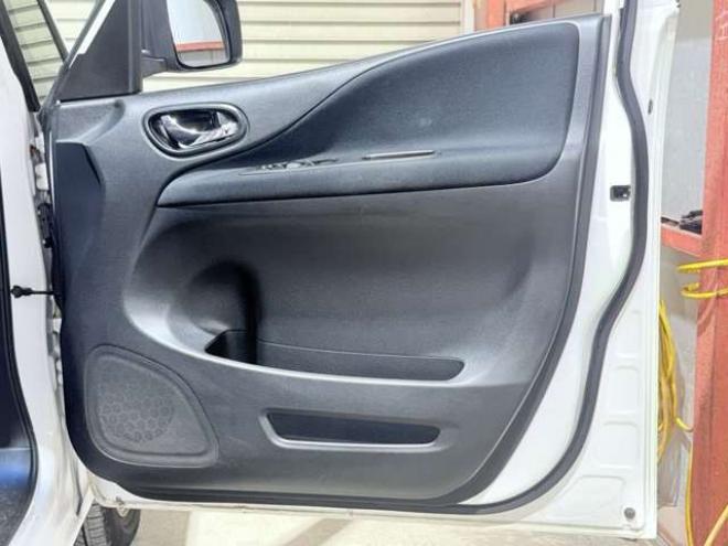 セレナ2.0 20S 4WD　下廻防錆キーレスCD 2000