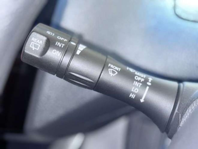 セレナ2.0 20S 4WD　下廻防錆キーレスCD 2000