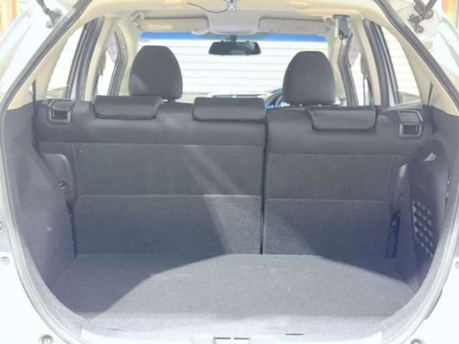 フィット1.5 ハイブリッド Fパッケージ 4WD　下廻防錆ナビETCエンスタ 1500