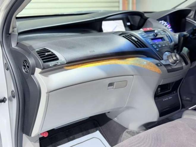 オデッセイ2.4 M 4WD　下廻防錆TVナビBカメエンスタETC 2400