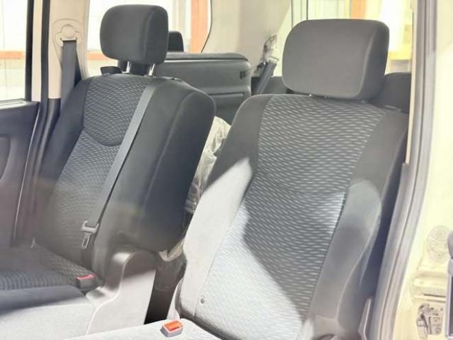 セレナ2.0 20X 4WD　下廻防錆TVナビBカメETC夏冬タイヤ 2000