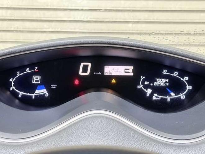 セレナ2.0 20X 4WD　下廻防錆TVナビBカメETC夏冬タイヤ 2000