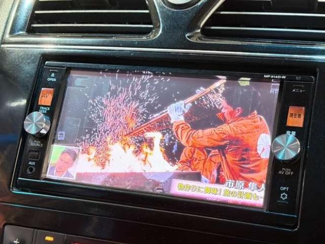 セレナ2.0 20X 4WD　下廻防錆TVナビBカメETC夏冬タイヤ 2000