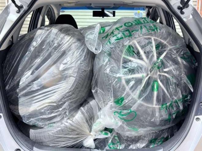 フィット1.3 13G Fパッケージ 4WD　下廻防錆TVナビETC夏冬タイヤ 1300