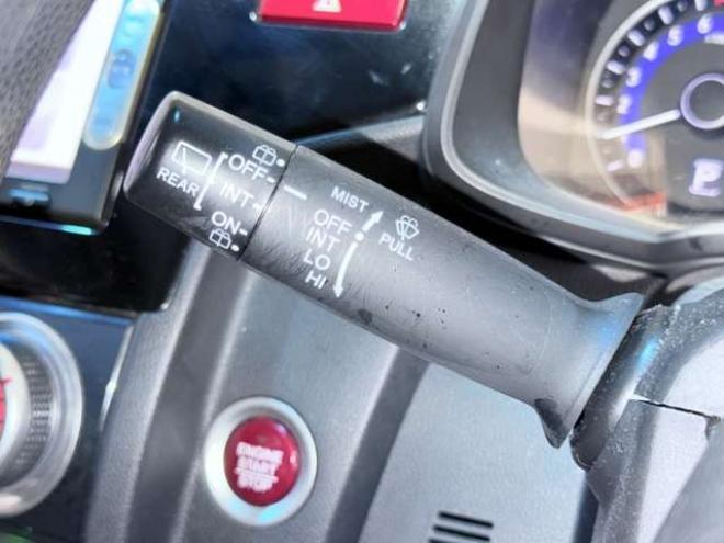 フィット1.3 13G Fパッケージ 4WD　下廻防錆TVナビETC夏冬タイヤ 1300