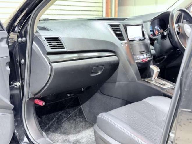 レガシィB4 2.5 i Bスポーツ アイサイト Gパッケージ 4WD　下廻防錆TVナビBカメETC 2500