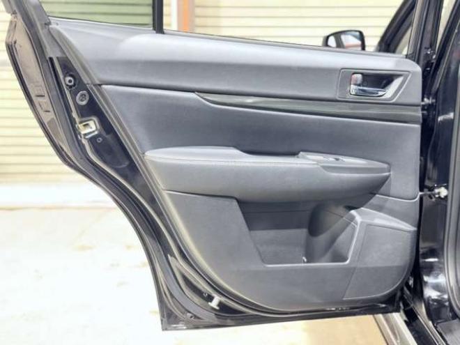 レガシィB4 2.5 i Bスポーツ アイサイト Gパッケージ 4WD　下廻防錆TVナビBカメETC 2500