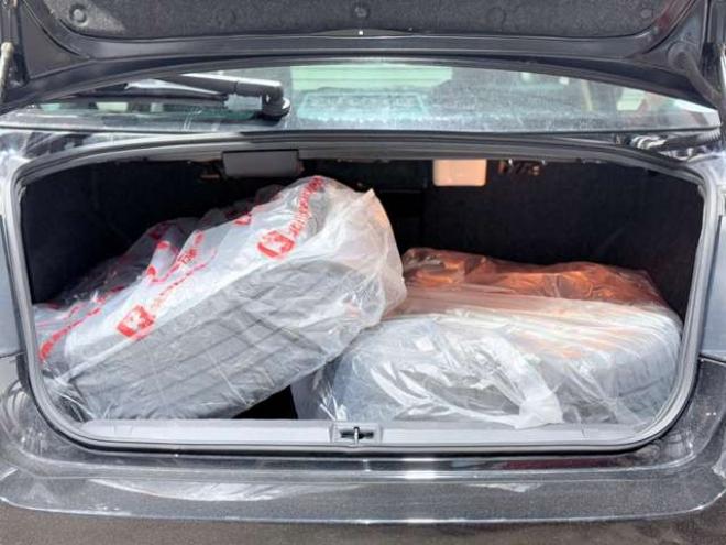 レガシィB4 2.5 i Bスポーツ アイサイト Gパッケージ 4WD　下廻防錆TVナビBカメETC 2500