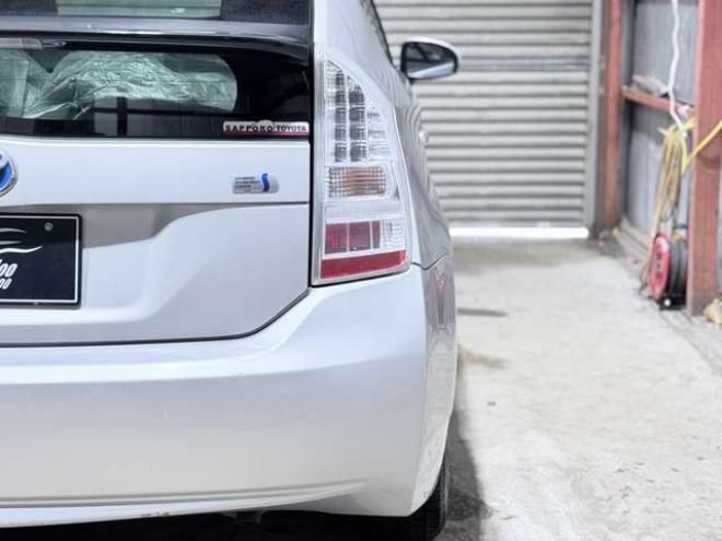 プリウス1.8 S　下廻防錆TVBカメETC夏冬タイヤ 2WD 1800