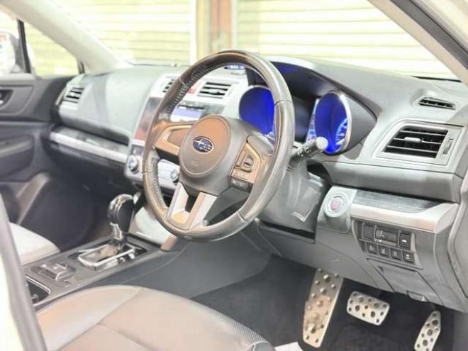 レガシィB4 2.5 リミテッド 4WD　下廻防錆4WDTVナビBカメETC 2500