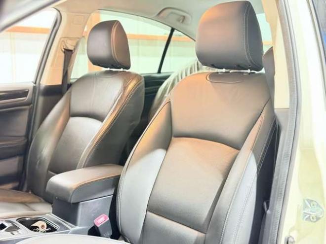 レガシィB4 2.5 リミテッド 4WD　下廻防錆4WDTVナビBカメETC 2500