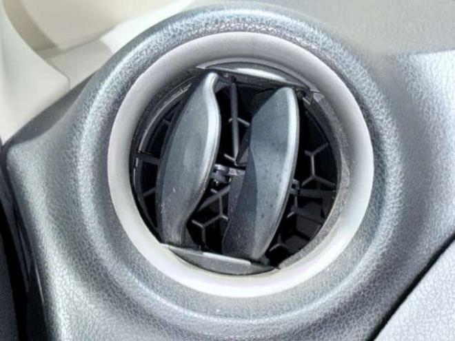 ノート1.2 ライダー ブラックライン エマージェンシーブレーキ パッケージ 4WD　下廻防錆キーレスETC 1200