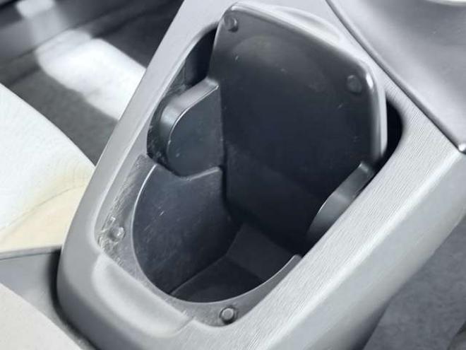 プリウス1.8 S　下廻防錆TVナビBカメエンスタ 2WD 1800