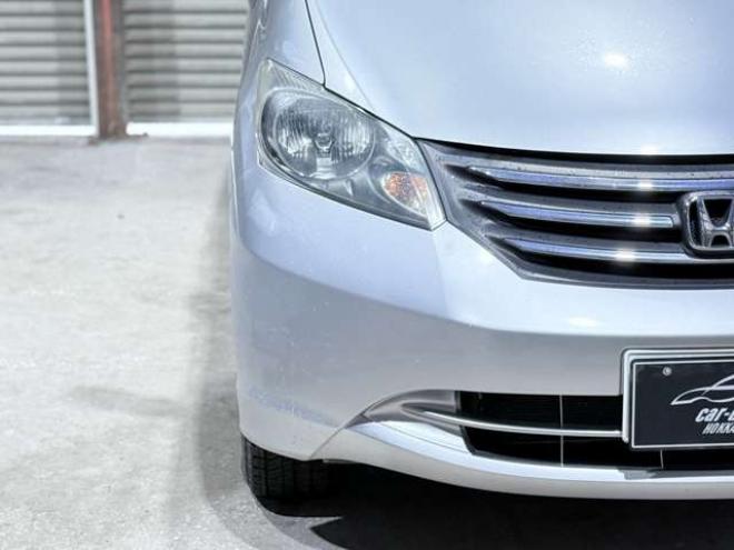 フリード1.5 G Lパッケージ 4WD　下廻防錆TVナビBカメ 1500