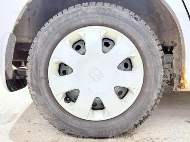 フリード1.5 G Lパッケージ 4WD　下廻防錆TVナビBカメ 1500