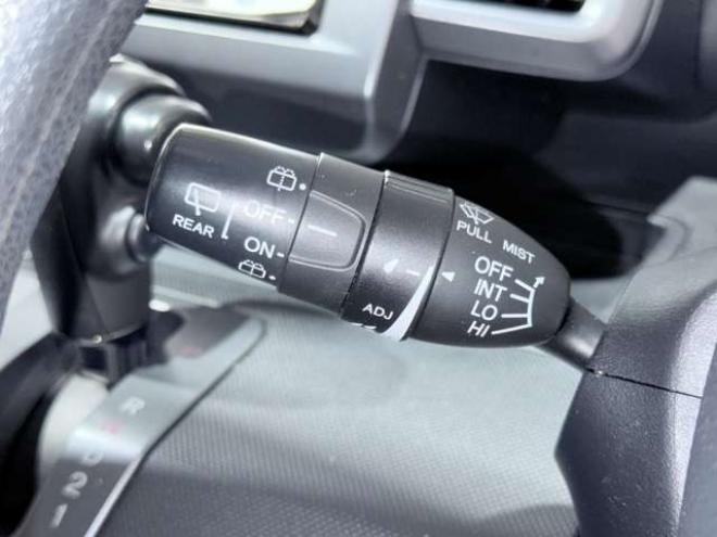 フリード1.5 G Lパッケージ 4WD　下廻防錆TVナビBカメ 1500