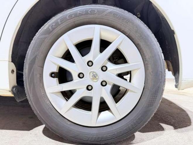 プリウスα1.8 S　下廻防錆TVナビBカメ 2WD 1800