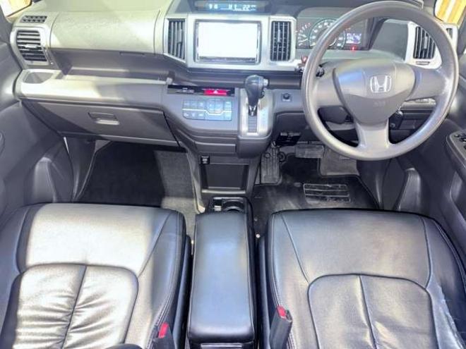 ステップワゴン2.0 G Lパッケージ 4WD　下廻防錆TVナビBカメETC 2000