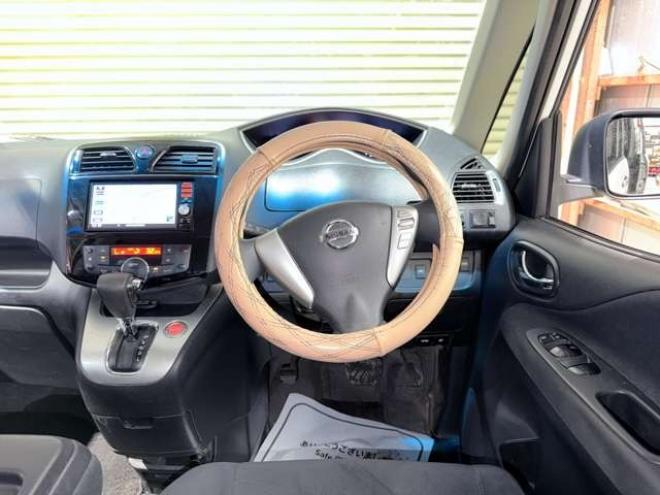 セレナ2.0 20X Vセレクション+Safety 4WD　防錆塗装TVナビBカメETC 2000