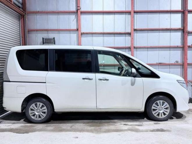 セレナ2.0 20X Vセレクション+Safety 4WD　防錆塗装TVナビBカメETC 2000