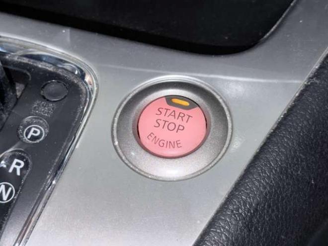 セレナ2.0 20X Vセレクション+Safety 4WD　防錆塗装TVナビBカメETC 2000