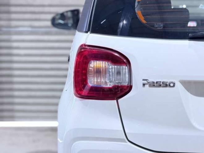 パッソ1.0 X 4WD　防錆塗装TVナビBカメエンスタ 1000