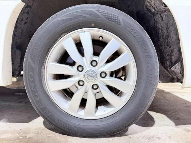 セレナ2.0 ハイウェイスター Vセレクション+Safety アドバンストセーフティ パッケージ 4WD　防錆塗装TVナビETCエンスタ 2000