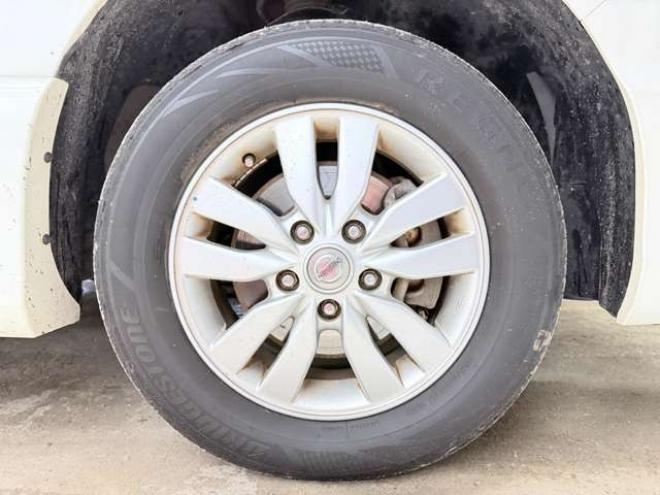 セレナ2.0 ハイウェイスター Vセレクション+Safety アドバンストセーフティ パッケージ 4WD　防錆塗装TVナビETCエンスタ 2000