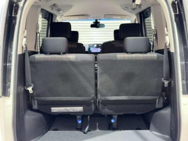 セレナ2.0 ハイウェイスター Vセレクション+Safety アドバンストセーフティ パッケージ 4WD　防錆塗装TVナビETCエンスタ 2000