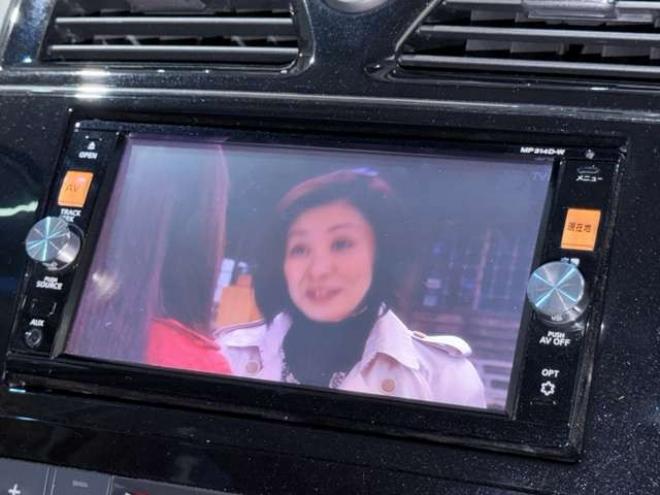 セレナ2.0 ハイウェイスター Vセレクション+Safety アドバンストセーフティ パッケージ 4WD　防錆塗装TVナビETCエンスタ 2000