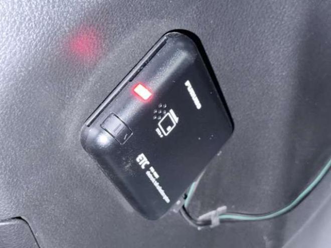 セレナ2.0 ハイウェイスター Vセレクション+Safety アドバンストセーフティ パッケージ 4WD　防錆塗装TVナビETCエンスタ 2000