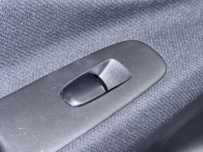 セレナ2.0 ハイウェイスター Vセレクション+Safety アドバンストセーフティ パッケージ 4WD　防錆塗装TVナビETCエンスタ 2000