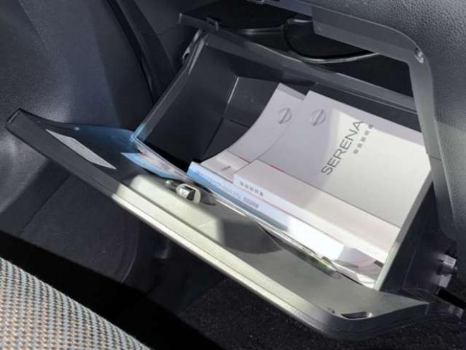 セレナ2.0 ハイウェイスター Vセレクション+Safety アドバンストセーフティ パッケージ 4WD　防錆塗装TVナビETCエンスタ 2000