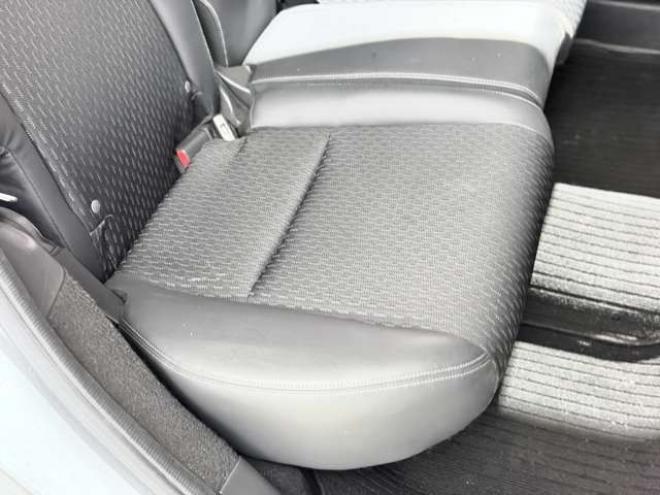 フィット1.5 ハイブリッド Lパッケージ 4WD　防錆塗装TVナビBカメ 1500