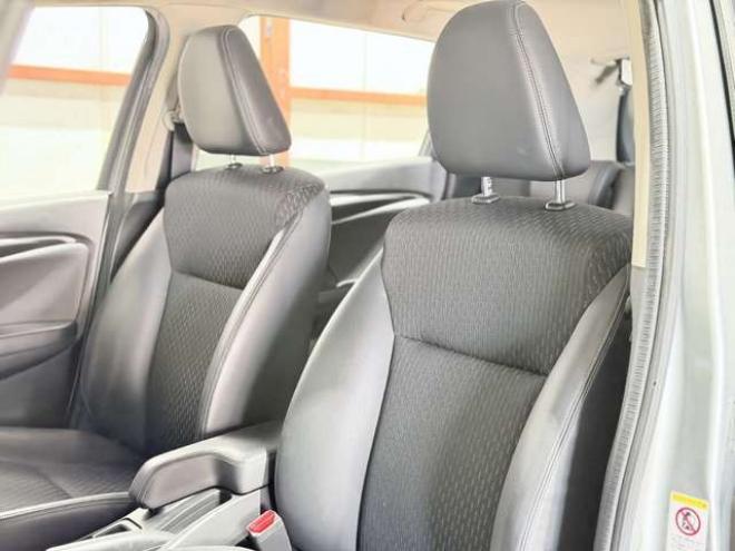 フィット1.5 ハイブリッド Lパッケージ 4WD　防錆塗装TVナビBカメ 1500