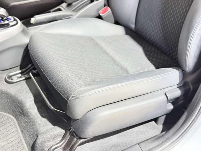 フィット1.5 ハイブリッド Lパッケージ 4WD　防錆塗装TVナビBカメ 1500