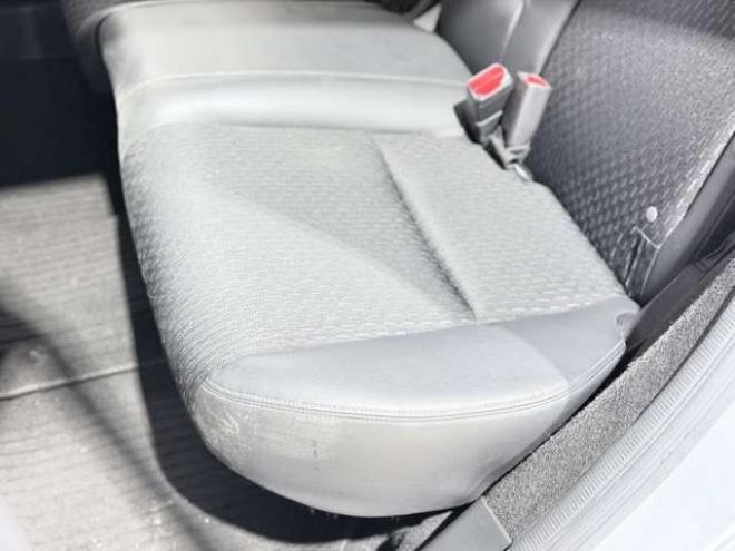 フィット1.5 ハイブリッド Lパッケージ 4WD　防錆塗装TVナビBカメ 1500