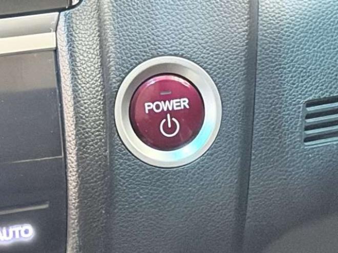 フィット1.5 ハイブリッド Lパッケージ 4WD　防錆塗装TVナビBカメ 1500