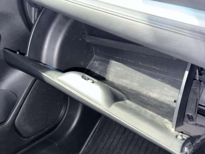 フィット1.5 ハイブリッド Lパッケージ 4WD　防錆塗装TVナビBカメ 1500