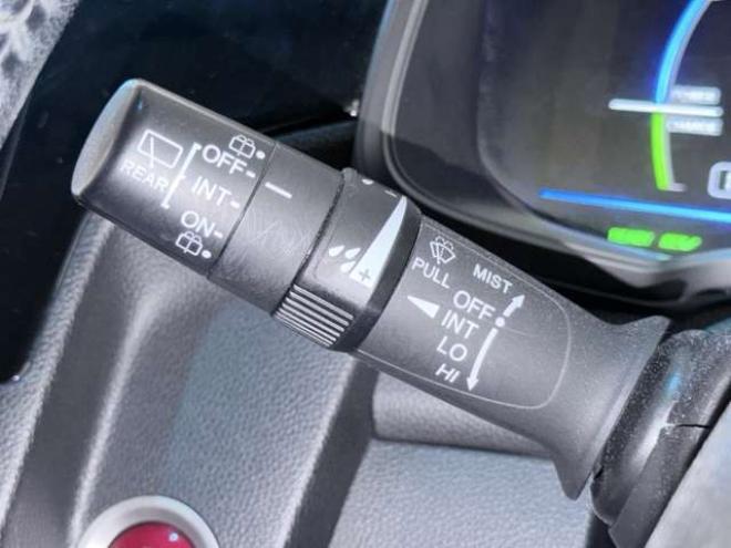 フィット1.5 ハイブリッド Lパッケージ 4WD　防錆塗装TVナビBカメ 1500