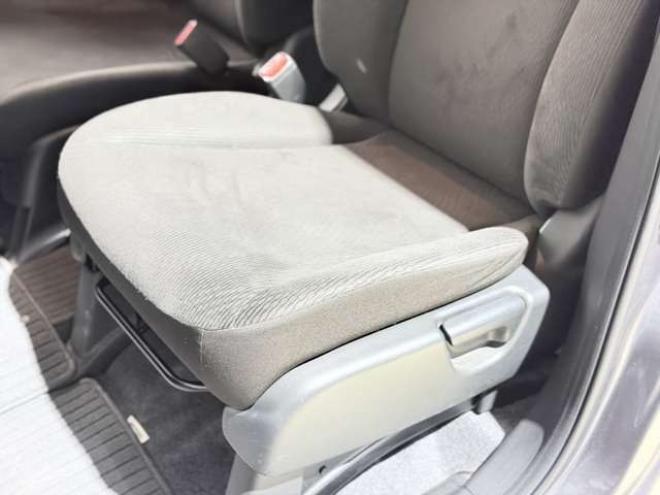 フリード1.5 G ジャストセレクション 4WD　防錆塗装TVナビETCエンスタ 1500